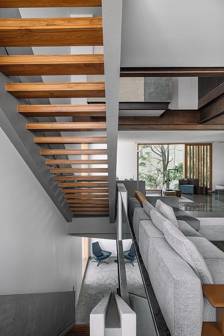 Hira Transforms a House with Lush Materials and Quiet Rituals - 3