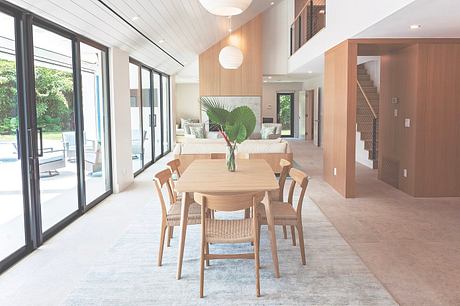 Central Beach Contemporary by Swarc Studio - 4