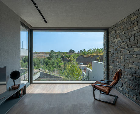 Kand-kaav Villa Sets A Playful Rhythm Across Terraced Ground in Iran - 4