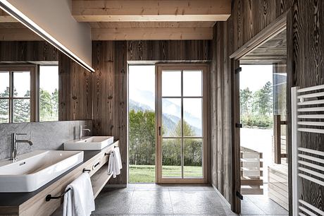 Kessler’s Mountain Lodge — Courtyard Living With Alpine Warmth Inside - 5