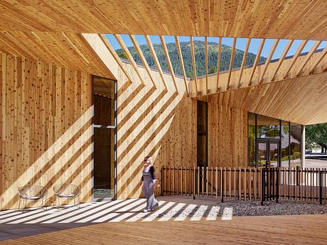 Lakeside at Black Butte Ranch by Hacker - 6