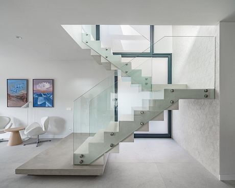 Mara House by Esther Vicario Azcona - 6