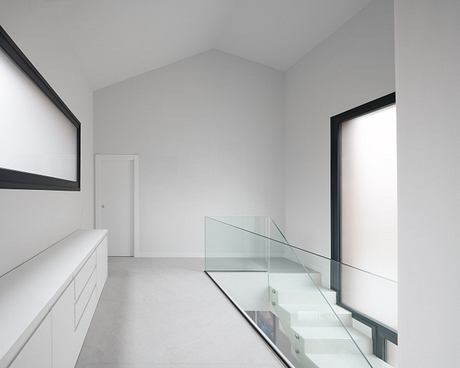 Mara House by Esther Vicario Azcona - 7