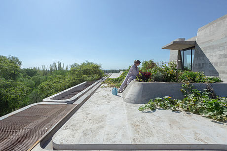 OF. Brutal Honesty: Concrete Terraces Embrace Andean Desert Vistas - 7