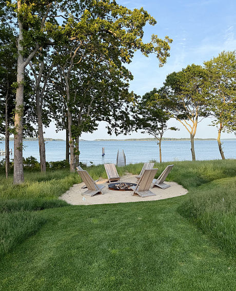 House on Sag Harbor — Two Gabled Wings Shape Family Life by the Water - 8