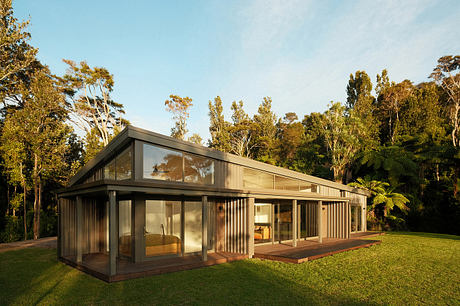 Kokako Heights House On a Wild Bluff Facing Whale Island in Matatā - 5