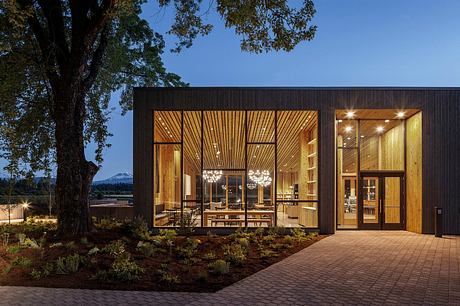 Lakeside at Black Butte Ranch by Hacker - 9