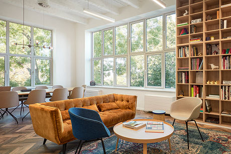 McCann Prague Offices: Industrial Warmth and Park-Light Worklife Team - 5