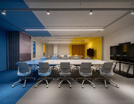 CTRL/PLAY Office: Kyiv Workspace Wired for Speed and Creative Drive - 8