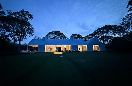 House on Sag Harbor — Two Gabled Wings Shape Family Life by the Water - 10