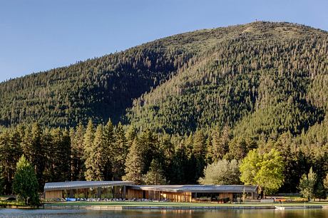 Lakeside at Black Butte Ranch by Hacker - 10