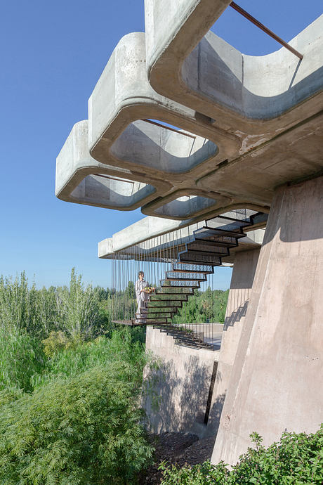 OF. Brutal Honesty: Concrete Terraces Embrace Andean Desert Vistas - 9