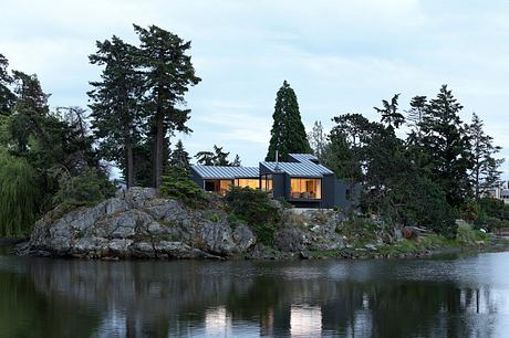 Shoreline House by Splyce Design - 8