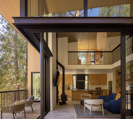 Yosemite Cabin Recasts a Tight Plan Into a Family Mountain Haven - 8