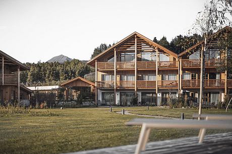 Kessler’s Mountain Lodge — Courtyard Living With Alpine Warmth Inside - 10