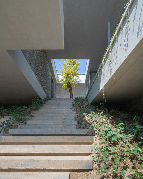 Kand-kaav Villa Sets A Playful Rhythm Across Terraced Ground in Iran - 7