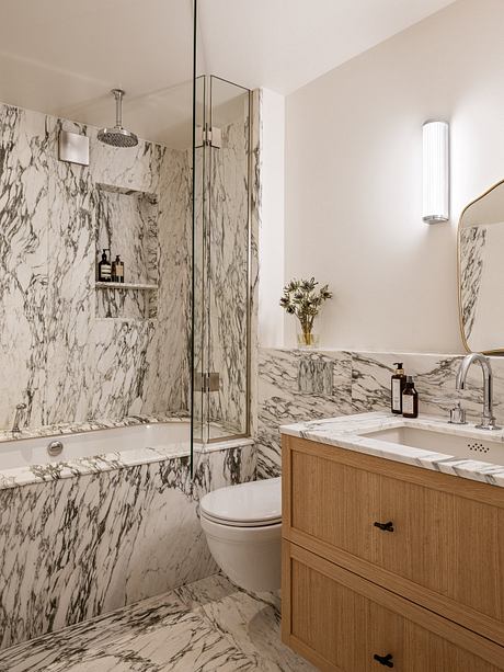 Notting Hill Flat — Light-Filled Rooms, Vintage Notes, Marble Quiet - 6