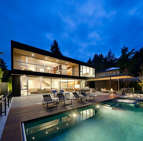 Point Grey Residence by Evoke International Design - 11