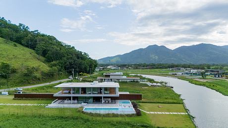 Wall House by Gabriela Casagrande Arquitetura - 12