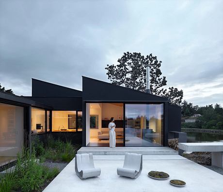 Shoreline House by Splyce Design - 1