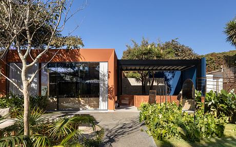 Cozze Ristorante Recasts Italian Warmth for Brasília’s Urban Dining - 1