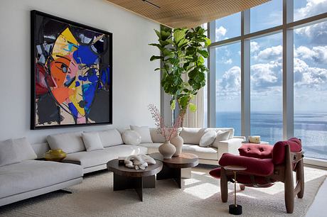 Lower Penthouse: Brazilian Warmth Meets Miami’s Sky-High Luxury Life - 1