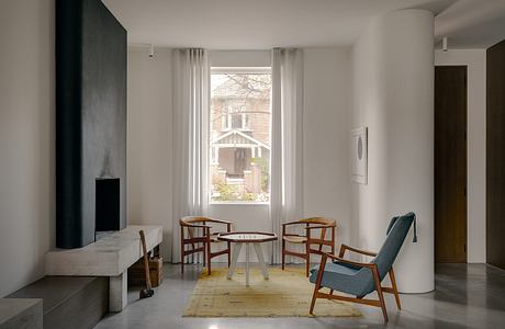 Rathnelly House by Studio VAARO