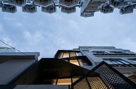 The Odd One Out: Compact Urban House Reimagines Daily Living Today