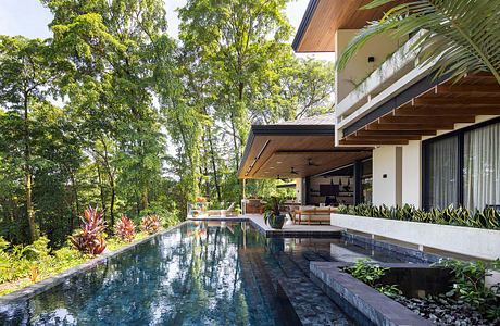 Villa T — West-Facing Coastal Retreat Shaped for Sunsets and Sea Air