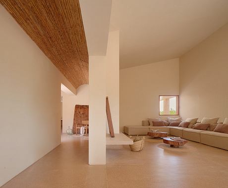 Ca’n Gallineta: Climate-Savvy House on a Sunlit Mallorcan South Slope - 2