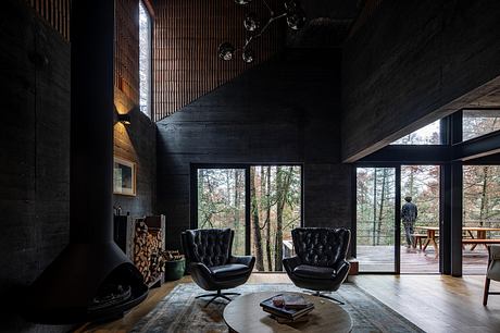 Casa Oruç: A Dramatic Descent From Pines to a Floating Forest Home - 2