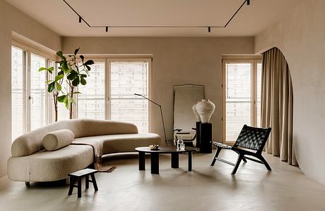 Grzybowska Sets a Quiet Tone With Beige, Brass, and Mango Wood Notes