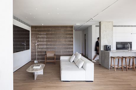 HR House by Nimrod Cohen - 2