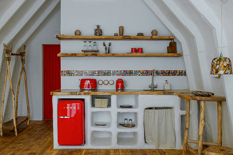 Moldova’s Hobbit Houses: Earth-Sheltered Cabins by a Moldovan Lake - 2