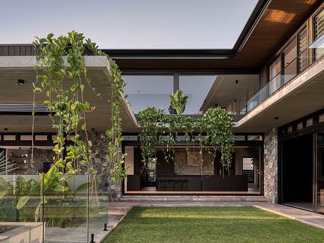 Vespa — A Courtyard Retreat Crafted for Gold Coast’s Climate - 2