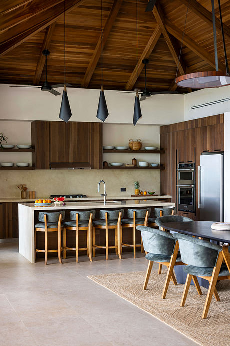 Villa T — West-Facing Coastal Retreat Shaped for Sunsets and Sea Air - 4