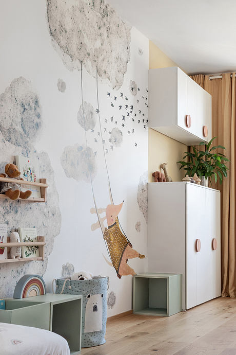 Apartment 2005: Color, Light, and Calm Living for a Young Family - 5