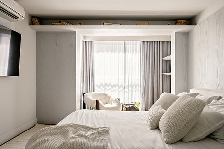 Apto BB Brings Quiet Luxury to a Light-Washed Brazilian Apartment - 5