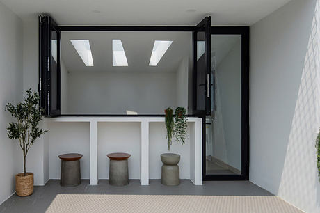 The Odd One Out: Compact Urban House Reimagines Daily Living Today - 5