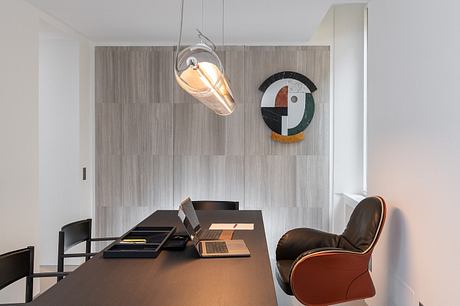 A Single Man House Reframes an Artist’s Atelier Into a Haven of Height - 5