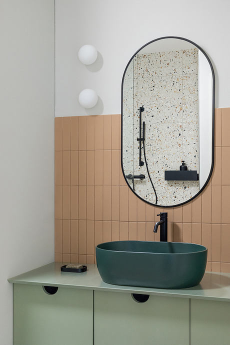 Apartment 2005: Color, Light, and Calm Living for a Young Family - 7