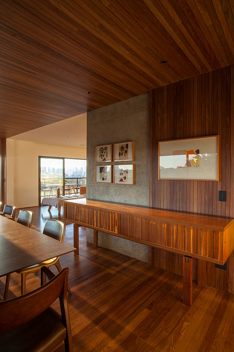 Higienópolis Apartment: Open-Plan Living Framed by Urban Views Beyond - 8