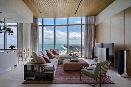 Lower Penthouse: Brazilian Warmth Meets Miami’s Sky-High Luxury Life - 6