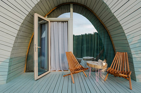 Moldova’s Hobbit Houses: Earth-Sheltered Cabins by a Moldovan Lake - 8