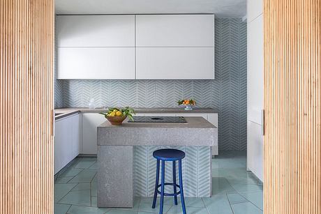 Villa in Sorrento by Architetti Artigiani Anonimi - 5