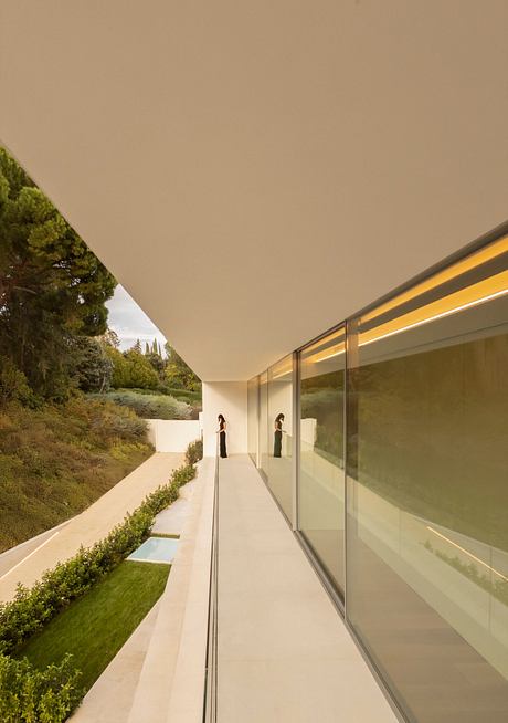 Villa Lavan by Fran Silvestre Arquitectos - 7