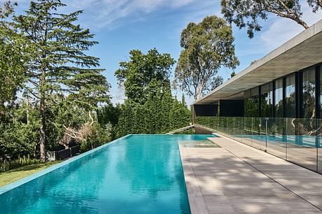 Villa XXIII — Three Wings Orchestrate Life Across a Terraced Site - 7