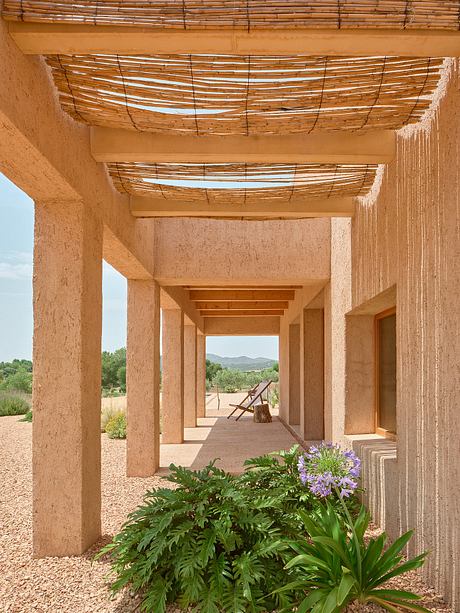 Ca’n Gallineta: Climate-Savvy House on a Sunlit Mallorcan South Slope - 8