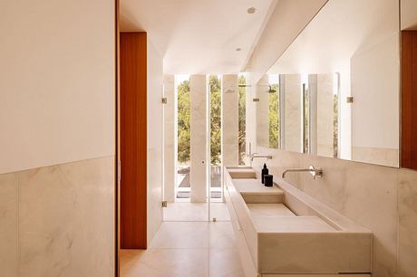 V House by João Tiago Aguiar - 10