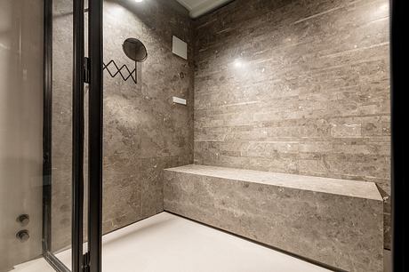 A Single Man House Reframes an Artist’s Atelier Into a Haven of Height - 9